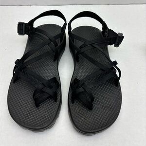 Chaco Women’s Black Strappy Outdoor Sandals, SZ 8, box 13